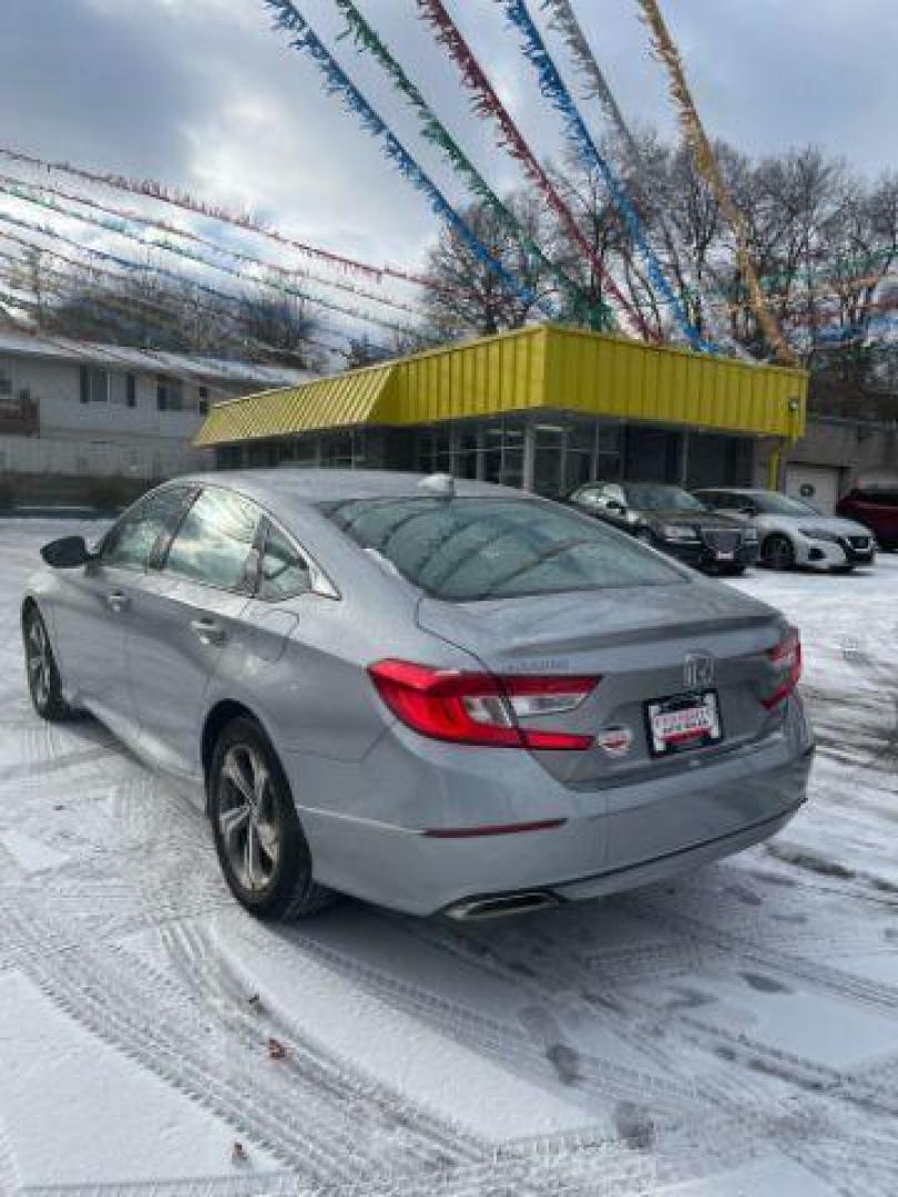 2018 Lunar Silver Metallic Honda Accord EX-L 2.0T 10A (1HGCV2F5XJA) with an 2.0L L4 DOHC 16V TURBO engine, 10-Speed Automatic transmission, located at 745 S Robert St, St. Paul, MN, 55107, (651) 222-2991, 44.923389, -93.081215 - Photo#3