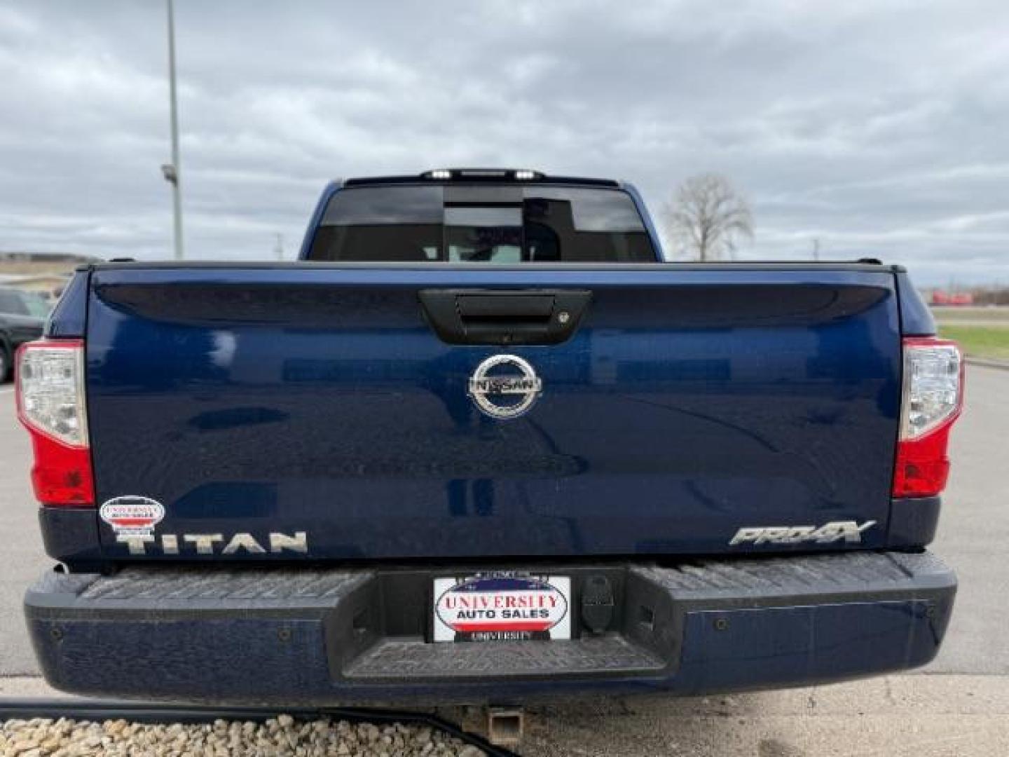 2017 Deep Blue Pearl Nissan Titan PRO-4X Crew Cab 4WD (1N6AA1E58HN) with an 5.6L V8 DOHC 32V engine, 6-Speed Automatic transmission, located at 3301 W Hwy 13, Burnsville, MN, 55337, (952) 460-3200, 44.775333, -93.320808 - Photo#8