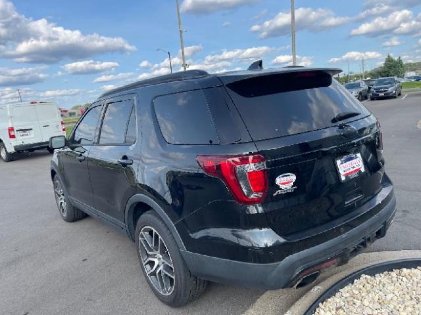 2017 Shadow Black Ford Explorer Sport 4WD (1FM5K8GT4HG) with an 3.5L V6 DOHC 24V engine, 6-Speed Automatic transmission, located at 745 S Robert St, St. Paul, MN, 55107, (651) 222-2991, 44.923389, -93.081215 - Photo#6