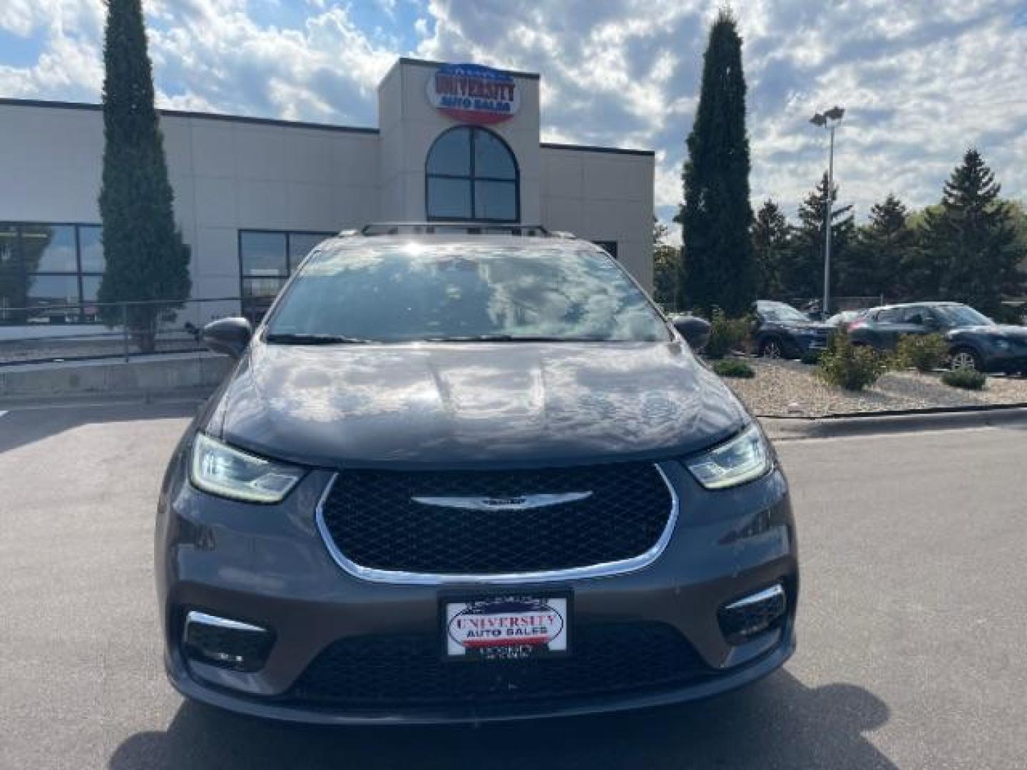 2022 Granite Crystal Metallic Clear Coat Chrysler Pacifica Touring-L (2C4RC1BG0NR) with an 3.6L V6 DOHC 24V engine, 9-Speed Automatic transmission, located at 3301 W Hwy 13, Burnsville, MN, 55337, (952) 460-3200, 44.775333, -93.320808 - Photo#0