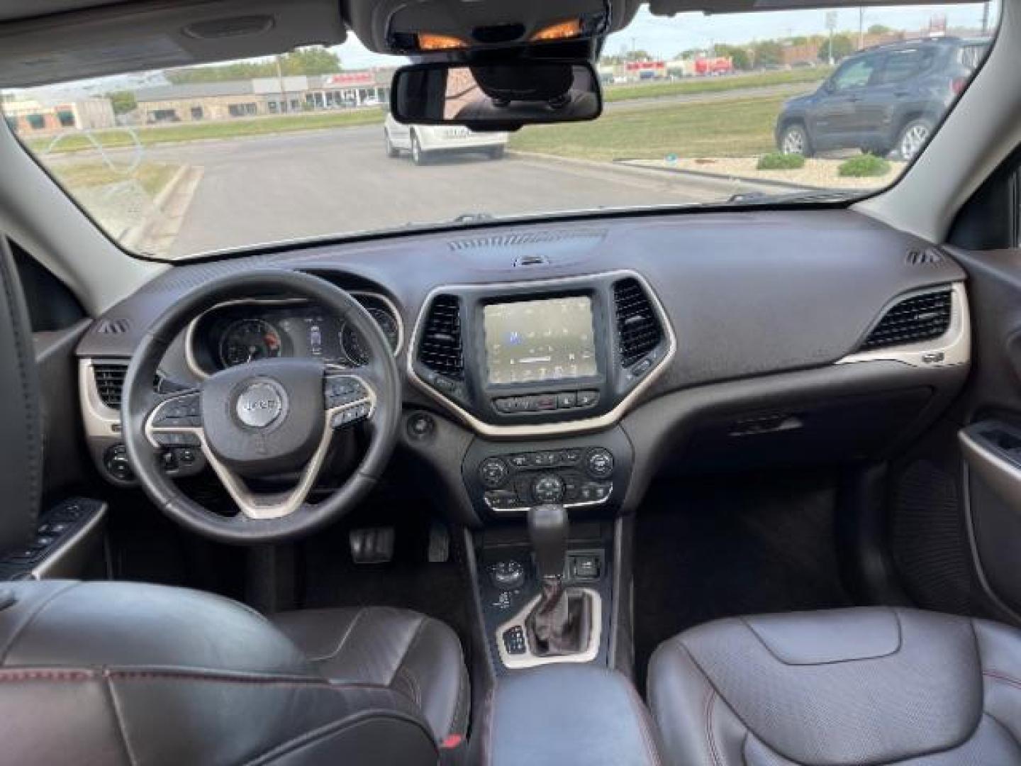 2018 Bright White Clear Coat Jeep Cherokee Trailhawk 4WD (1C4PJMBX3JD) with an 3.2L V6 DOHC 24V engine, 9-Speed Automatic transmission, located at 3301 W Hwy 13, Burnsville, MN, 55337, (952) 460-3200, 44.775333, -93.320808 - Photo#16