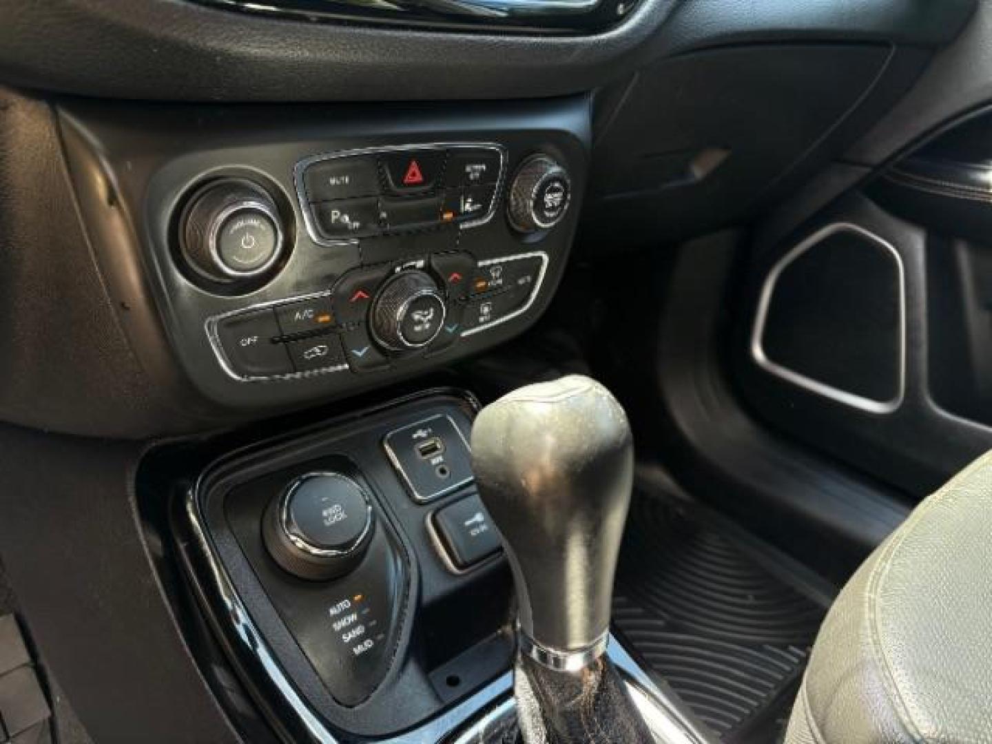 2021 Jeep Compass Limited 4WD (3C4NJDCB9MT) with an 2.4L L4 DOHC 16V engine, Continuously Variabl transmission, located at 745 S Robert St, St. Paul, MN, 55107, (651) 222-2991, 44.923389, -93.081215 - Photo#15