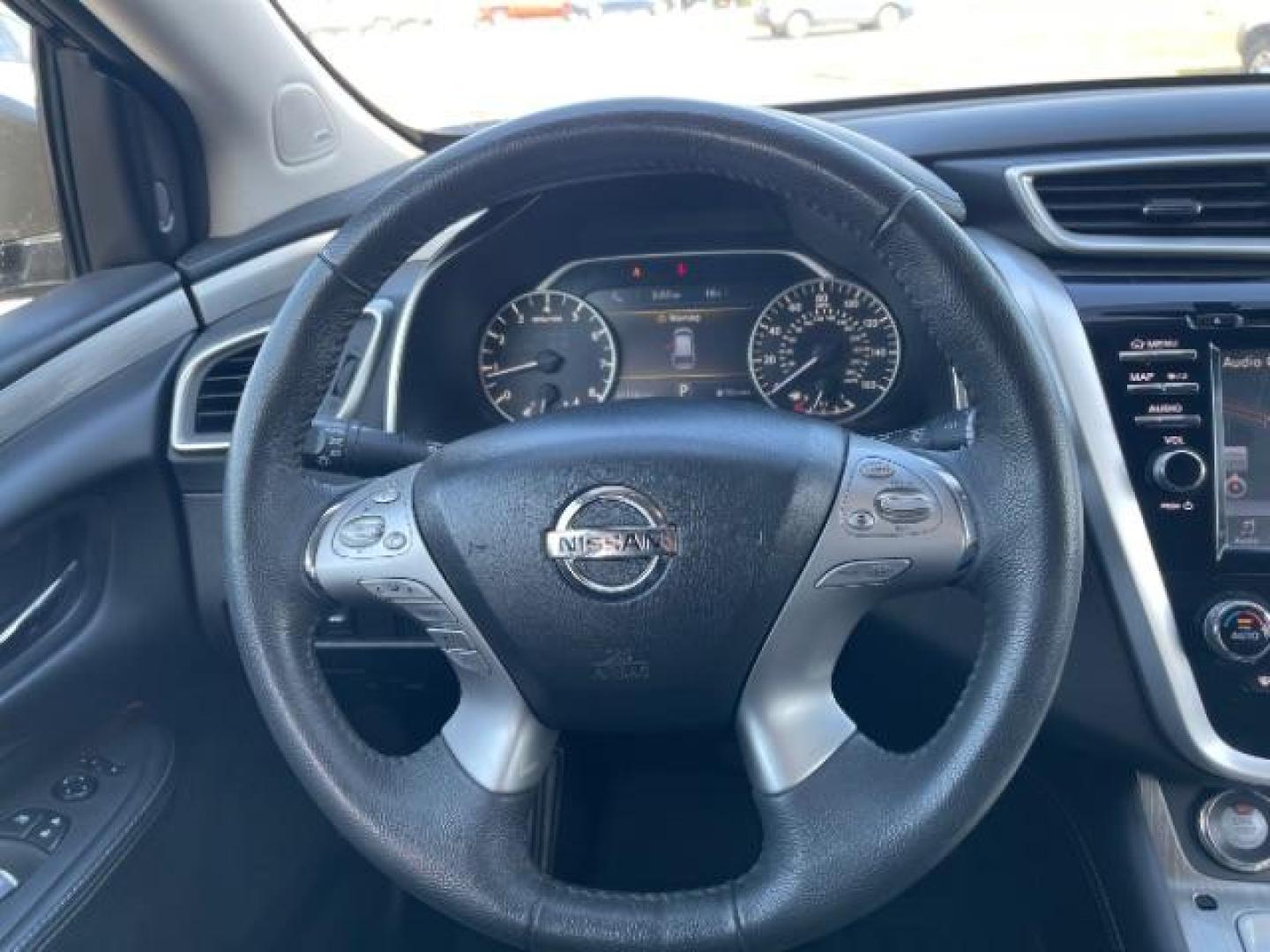 2016 Magnetic Black Nissan Murano Platinum AWD (5N1AZ2MH1GN) with an 3.5L V6 DOHC 24V engine, Continuously Variable Transmission transmission, located at 3301 W Hwy 13, Burnsville, MN, 55337, (952) 460-3200, 44.775333, -93.320808 - Photo#12