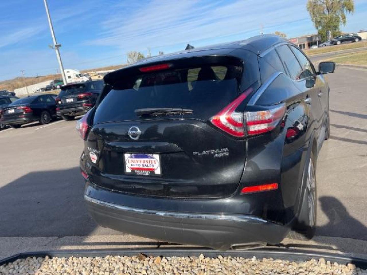 2016 Magnetic Black Nissan Murano Platinum AWD (5N1AZ2MH1GN) with an 3.5L V6 DOHC 24V engine, Continuously Variable Transmission transmission, located at 3301 W Hwy 13, Burnsville, MN, 55337, (952) 460-3200, 44.775333, -93.320808 - Photo#4