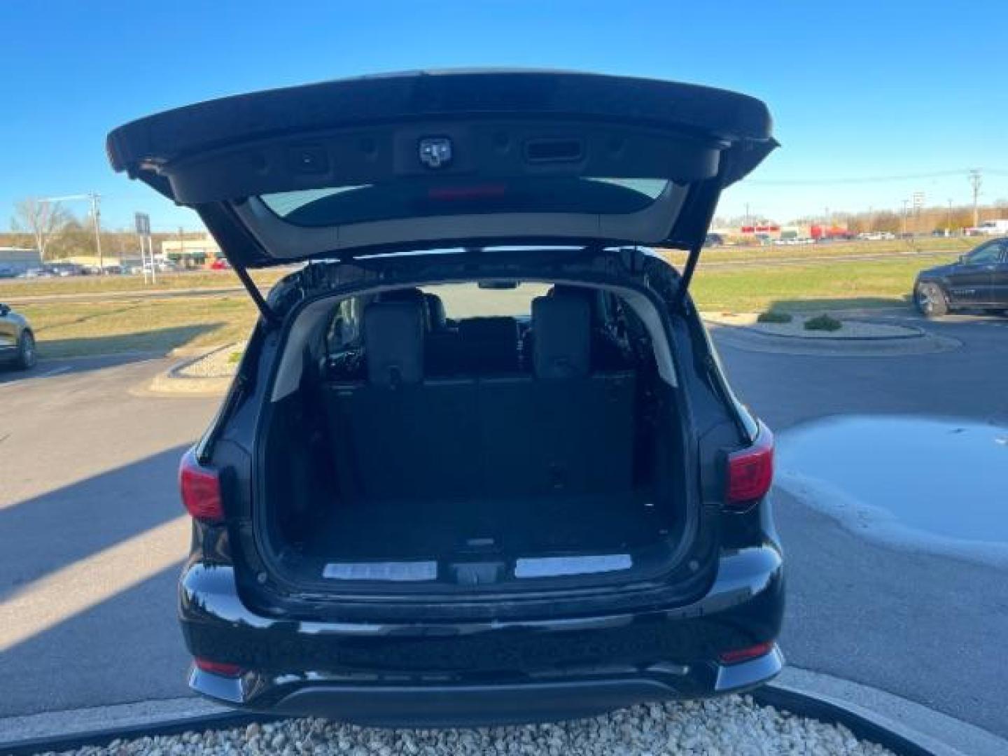 2019 Black Obsidian Infiniti QX60 PURE AWD (5N1DL0MM5KC) with an 3.5L V6 DOHC 24V engine, Continuously Variable Transmission transmission, located at 3301 W Hwy 13, Burnsville, MN, 55337, (952) 460-3200, 44.775333, -93.320808 - Photo#12