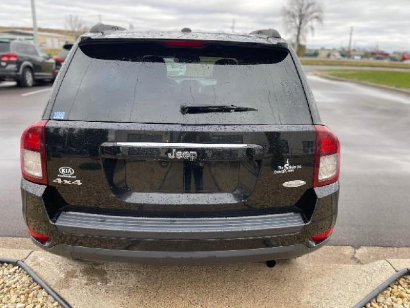 2017 Pitch Black Clear Coat Jeep Compass Latitude 4WD (1C4NJDEB9HD) with an 2.4L L4 DOHC 16V engine, 6-Speed Automatic transmission, located at 3301 W Hwy 13, Burnsville, MN, 55337, (952) 460-3200, 44.775333, -93.320808 - Photo#13