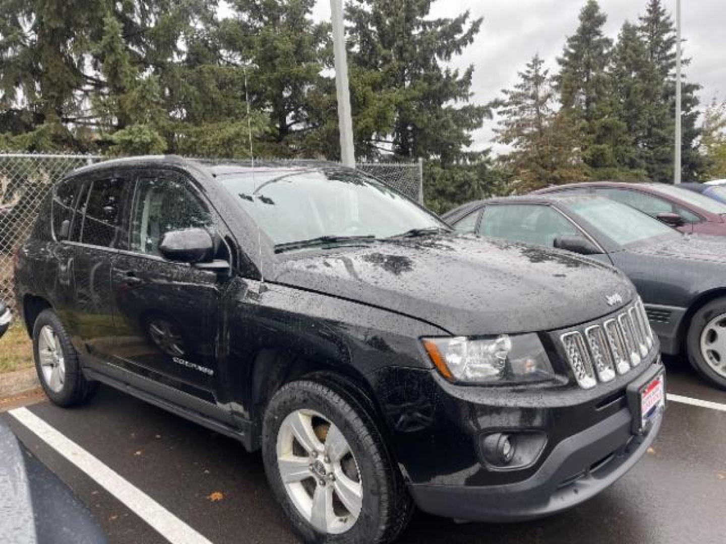 2017 Pitch Black Clear Coat Jeep Compass Latitude 4WD (1C4NJDEB9HD) with an 2.4L L4 DOHC 16V engine, 6-Speed Automatic transmission, located at 3301 W Hwy 13, Burnsville, MN, 55337, (952) 460-3200, 44.775333, -93.320808 - Photo#5