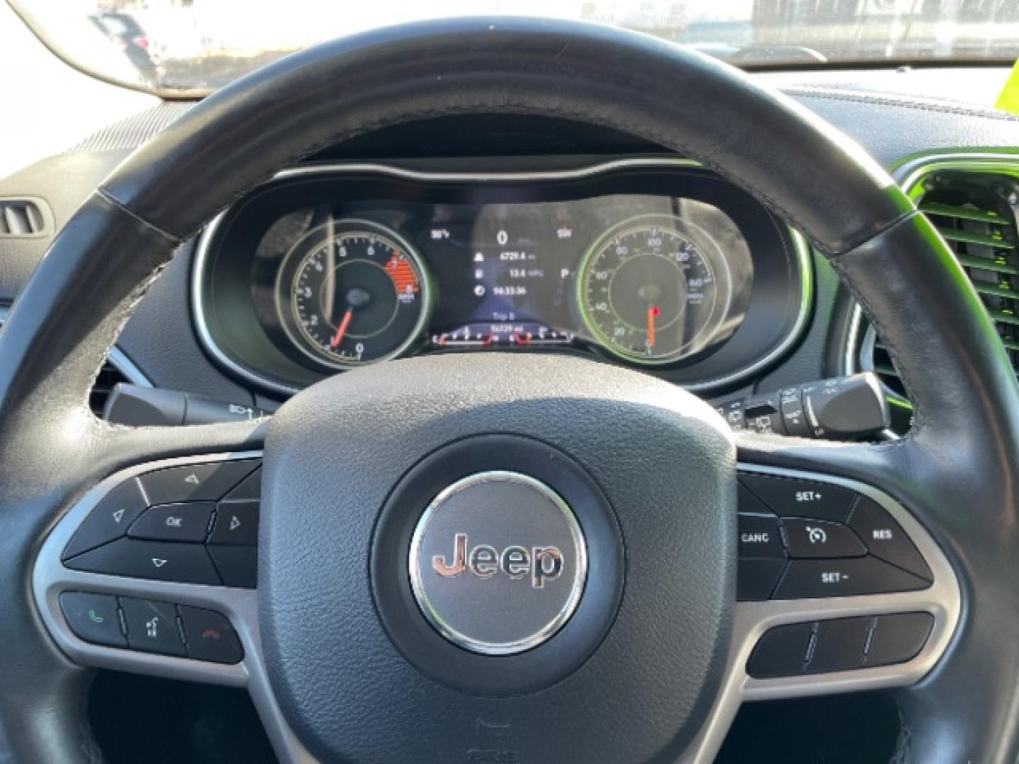 2019 Diamond Black Crystal Pearl Coat Jeep Cherokee Limited 4WD (1C4PJMDX7KD) with an 3.2L V6 DOHC 24V engine, 9-Speed Automatic transmission, located at 745 S Robert St, St. Paul, MN, 55107, (651) 222-2991, 44.923389, -93.081215- Photo#19