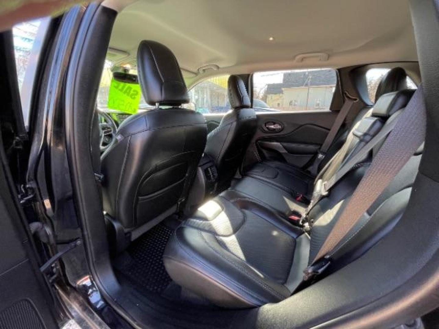 2019 Diamond Black Crystal Pearl Coat Jeep Cherokee Limited 4WD (1C4PJMDX7KD) with an 3.2L V6 DOHC 24V engine, 9-Speed Automatic transmission, located at 745 S Robert St, St. Paul, MN, 55107, (651) 222-2991, 44.923389, -93.081215 - Photo#30