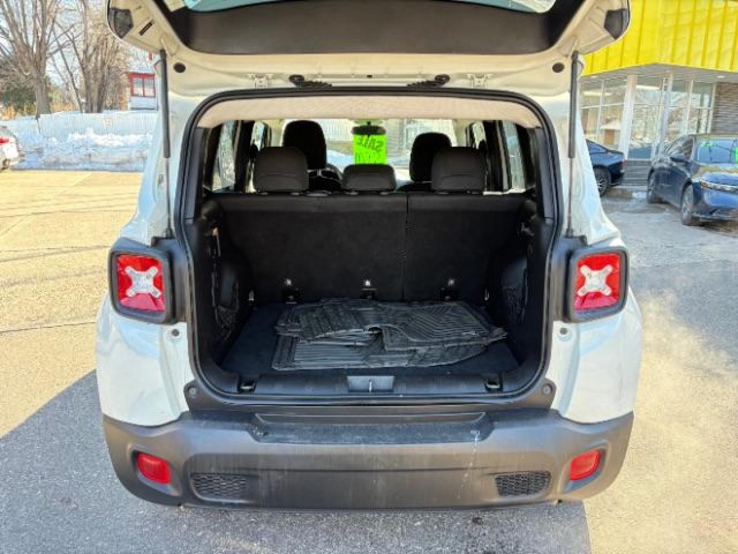 2019 Alpine White Clear C Jeep Renegade Sport (ZACNJAAB2KP) with an 2.4L L4 DOHC 16V engine, 9-Speed Automatic transmission, located at 745 S Robert St, St. Paul, MN, 55107, (651) 222-2991, 44.923389, -93.081215 - Photo#5