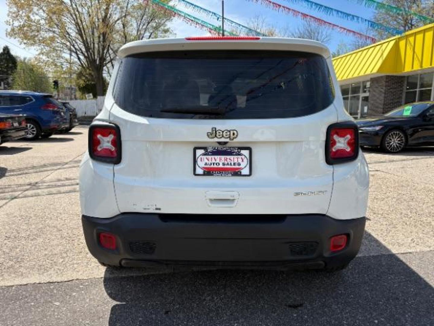 2019 Alpine White Clear C Jeep Renegade Sport (ZACNJAAB2KP) with an 2.4L L4 DOHC 16V engine, 9-Speed Automatic transmission, located at 745 S Robert St, St. Paul, MN, 55107, (651) 222-2991, 44.923389, -93.081215 - Photo#5