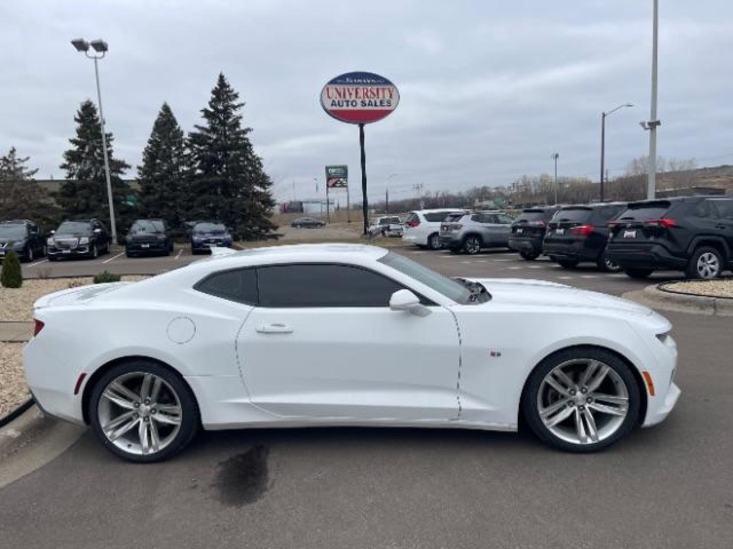 2017 Summit White Chevrolet Camaro 1LT Coupe (1G1FA1RX7H0) with an 2.0L L4 DOHC 16V TURBO engine, 6-Speed Manual transmission, located at 745 S Robert St, St. Paul, MN, 55107, (651) 222-2991, 44.923389, -93.081215 - Photo#3