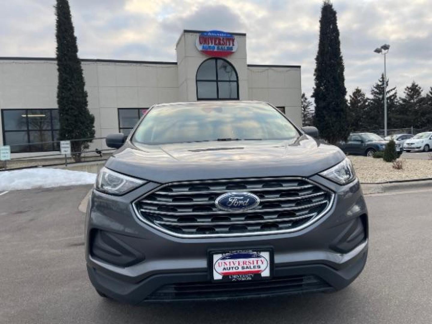 2022 Iconic Silver Metallic Ford Edge SE AWD (2FMPK4G94NB) with an 2.0L L4 DOHC 16V engine, 6-Speed Automatic transmission, located at 3301 W Hwy 13, Burnsville, MN, 55337, (952) 460-3200, 44.775333, -93.320808 - Photo#0