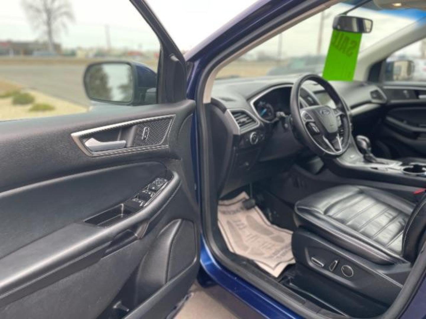 2016 Too Good To Be Blue Metallic Ford Edge SEL (2FMPK4J9XGB) with an 3.5L V-6 DOHC engine, located at 3301 W Hwy 13, Burnsville, MN, 55337, (952) 460-3200, 44.775333, -93.320808 - Photo#15