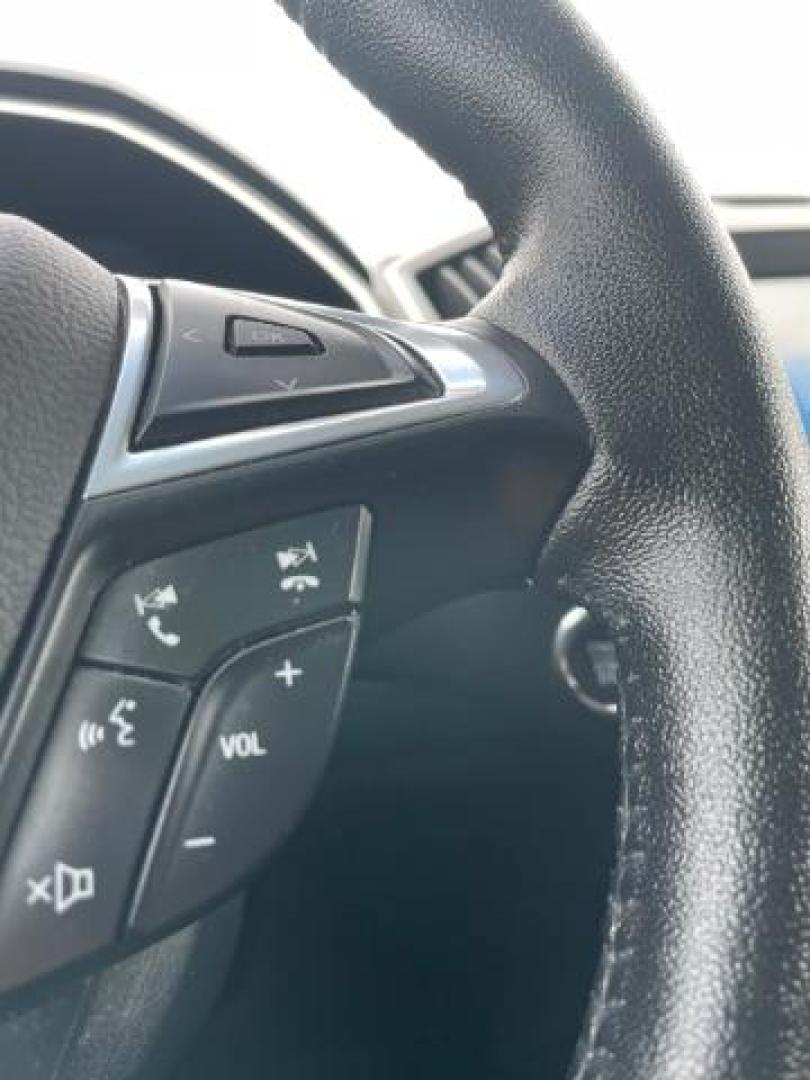 2016 Too Good To Be Blue Metallic Ford Edge SEL (2FMPK4J9XGB) with an 3.5L V-6 DOHC engine, located at 3301 W Hwy 13, Burnsville, MN, 55337, (952) 460-3200, 44.775333, -93.320808 - Photo#23