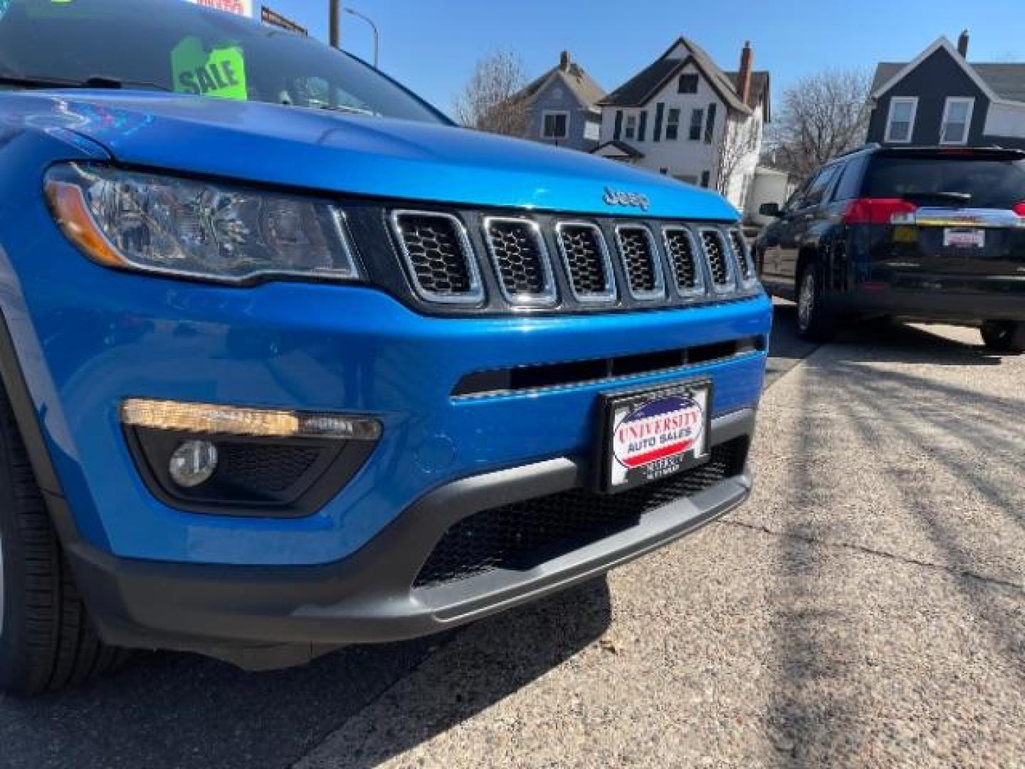 2020 Laser Blue Pearlcoat /Black Jeep Compass Latitude 4X4 (3C4NJDBB5LT) with an 2.4L I-4 variable valve control engine, located at 745 S Robert St, St. Paul, MN, 55107, (651) 222-2991, 44.923389, -93.081215 - Photo#9