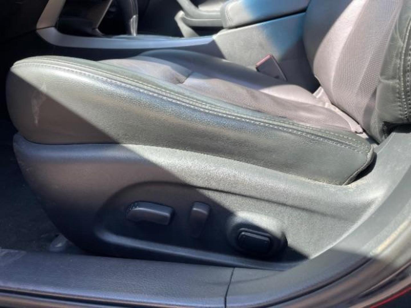2014 Storm Blue Metallic Nissan Altima 3.5 SL (1N4BL3AP3EC) with an 3.5L V6 DOHC 24V engine, Continuously Variable Transmission transmission, located at 745 S Robert St, St. Paul, MN, 55107, (651) 222-2991, 44.923389, -93.081215 - Photo#9