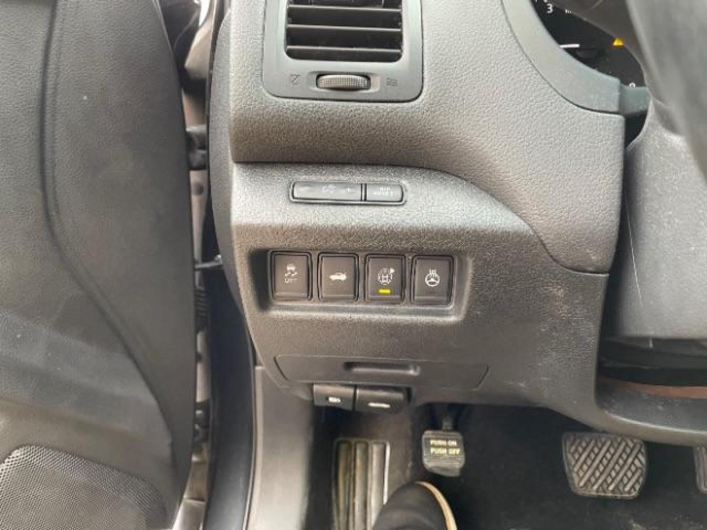 2014 Storm Blue Metallic Nissan Altima 3.5 SL (1N4BL3AP3EC) with an 3.5L V6 DOHC 24V engine, Continuously Variable Transmission transmission, located at 745 S Robert St, St. Paul, MN, 55107, (651) 222-2991, 44.923389, -93.081215 - Photo#20