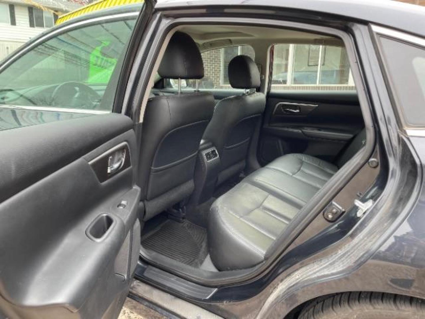2014 Storm Blue Metallic Nissan Altima 3.5 SL (1N4BL3AP3EC) with an 3.5L V6 DOHC 24V engine, Continuously Variable Transmission transmission, located at 745 S Robert St, St. Paul, MN, 55107, (651) 222-2991, 44.923389, -93.081215 - Photo#21