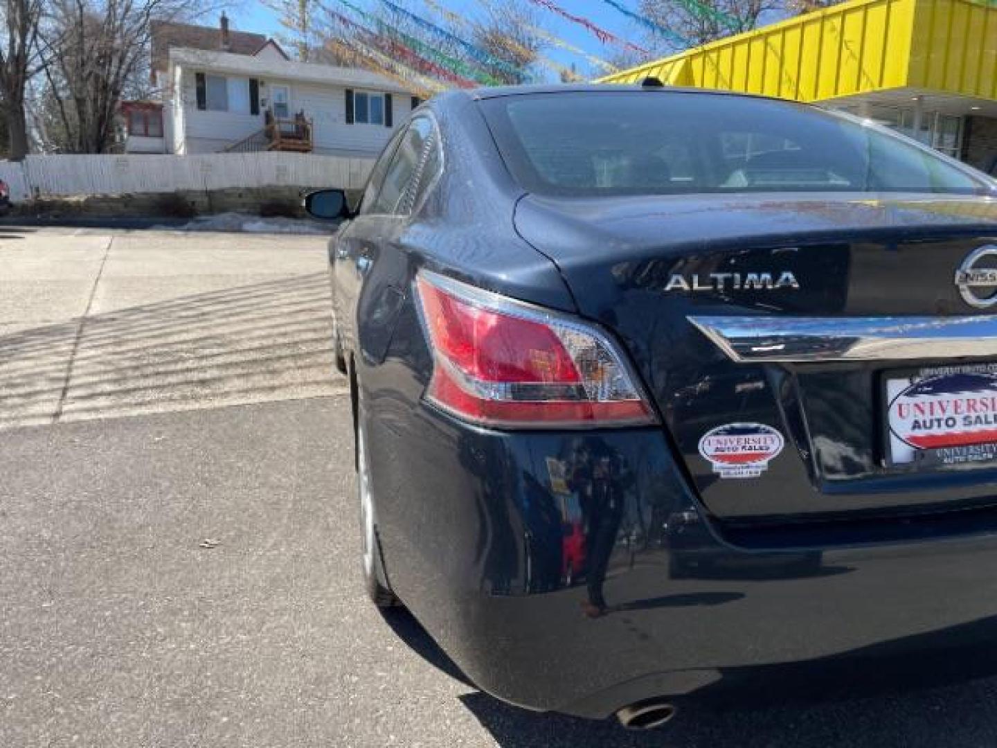 2014 Storm Blue Metallic Nissan Altima 3.5 SL (1N4BL3AP3EC) with an 3.5L V6 DOHC 24V engine, Continuously Variable Transmission transmission, located at 745 S Robert St, St. Paul, MN, 55107, (651) 222-2991, 44.923389, -93.081215 - Photo#2