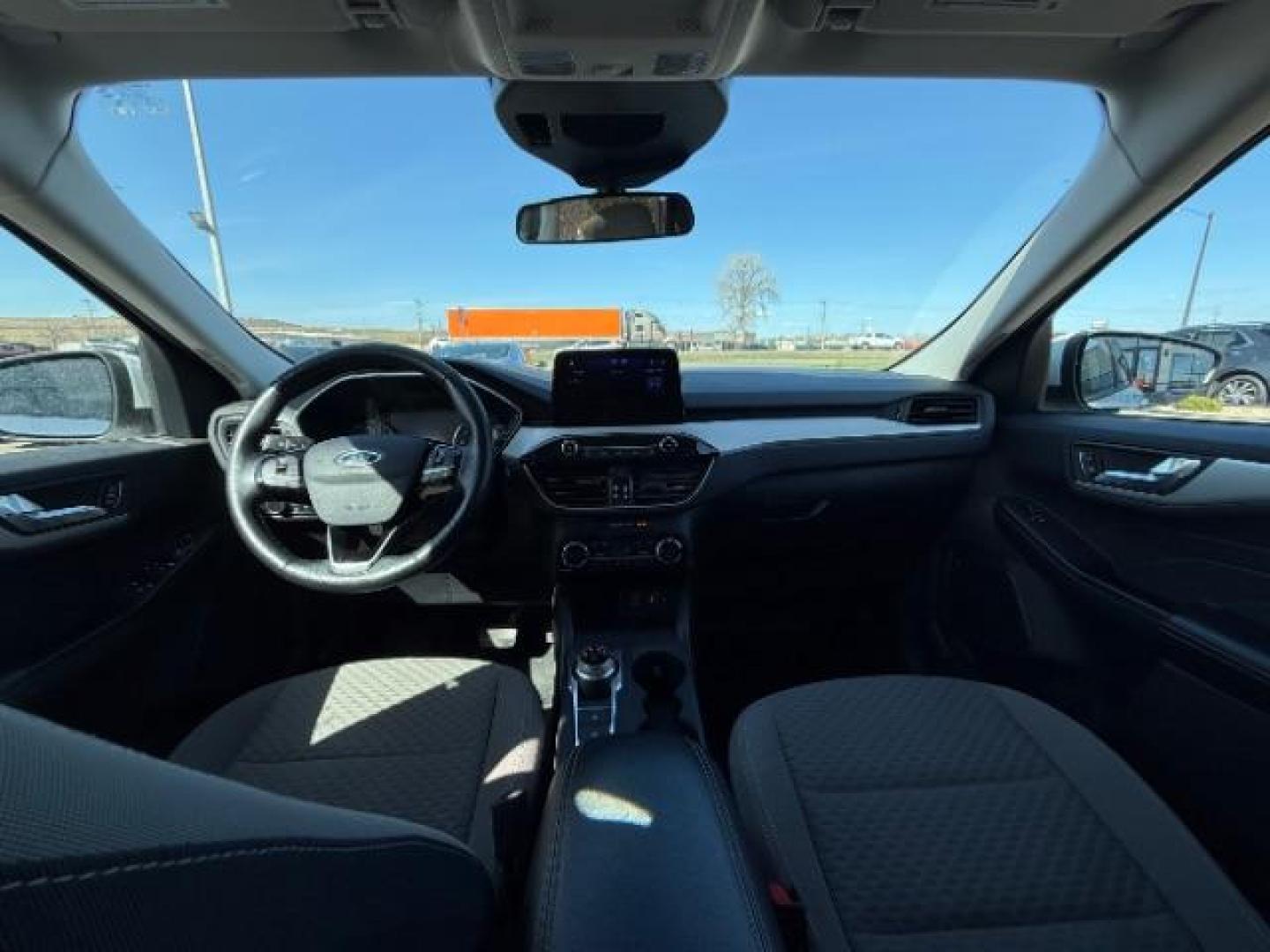 2021 Oxford White Ford Escape SE Plug-In Hybrid (1FMCU0EZ6MU) with an Duratec 2.5L I-4 DOHC engine, located at 745 S Robert St, St. Paul, MN, 55107, (651) 222-2991, 44.923389, -93.081215 - Photo#10