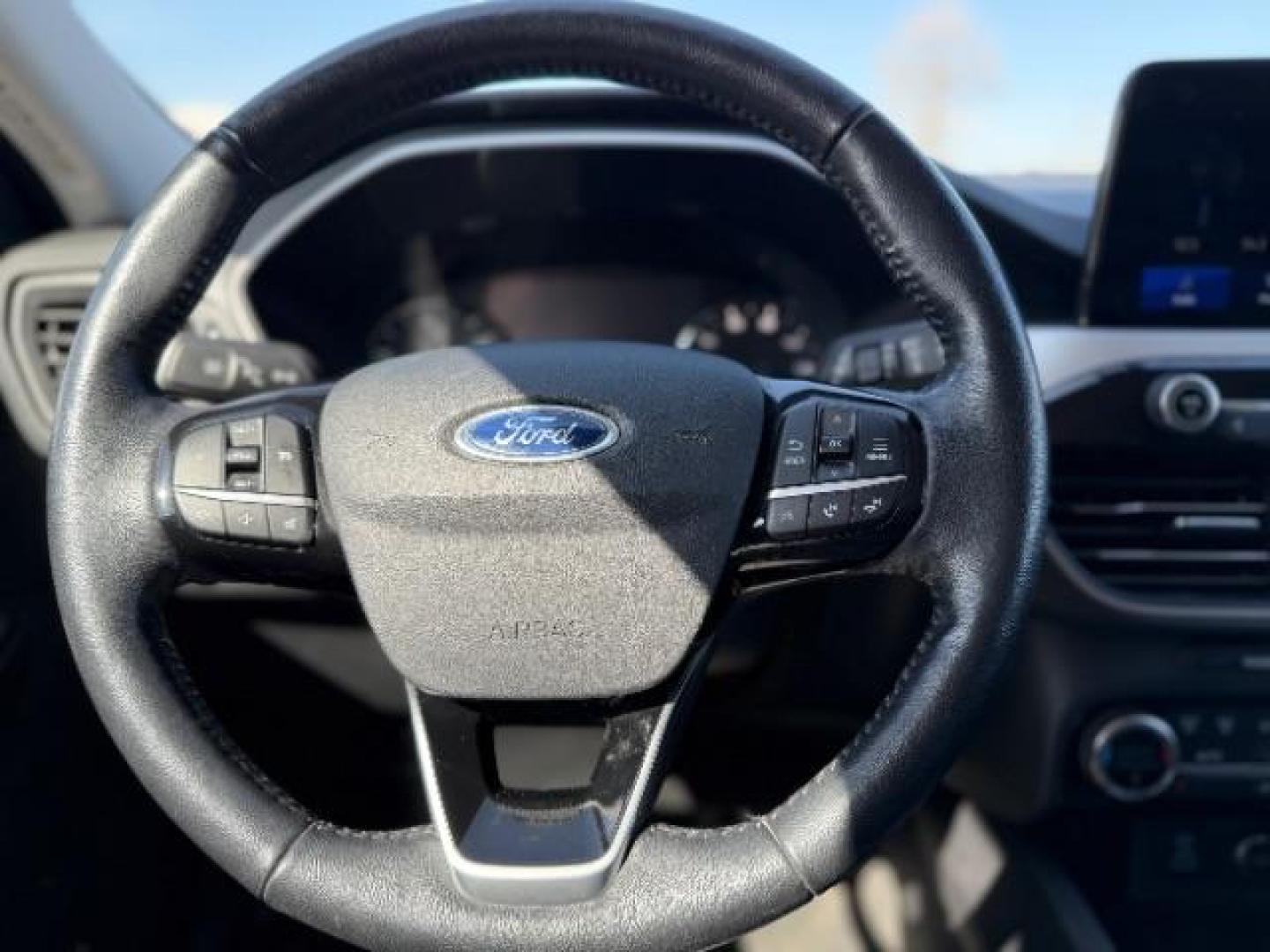 2021 Oxford White Ford Escape SE Plug-In Hybrid (1FMCU0EZ6MU) with an Duratec 2.5L I-4 DOHC engine, located at 745 S Robert St, St. Paul, MN, 55107, (651) 222-2991, 44.923389, -93.081215 - Photo#12