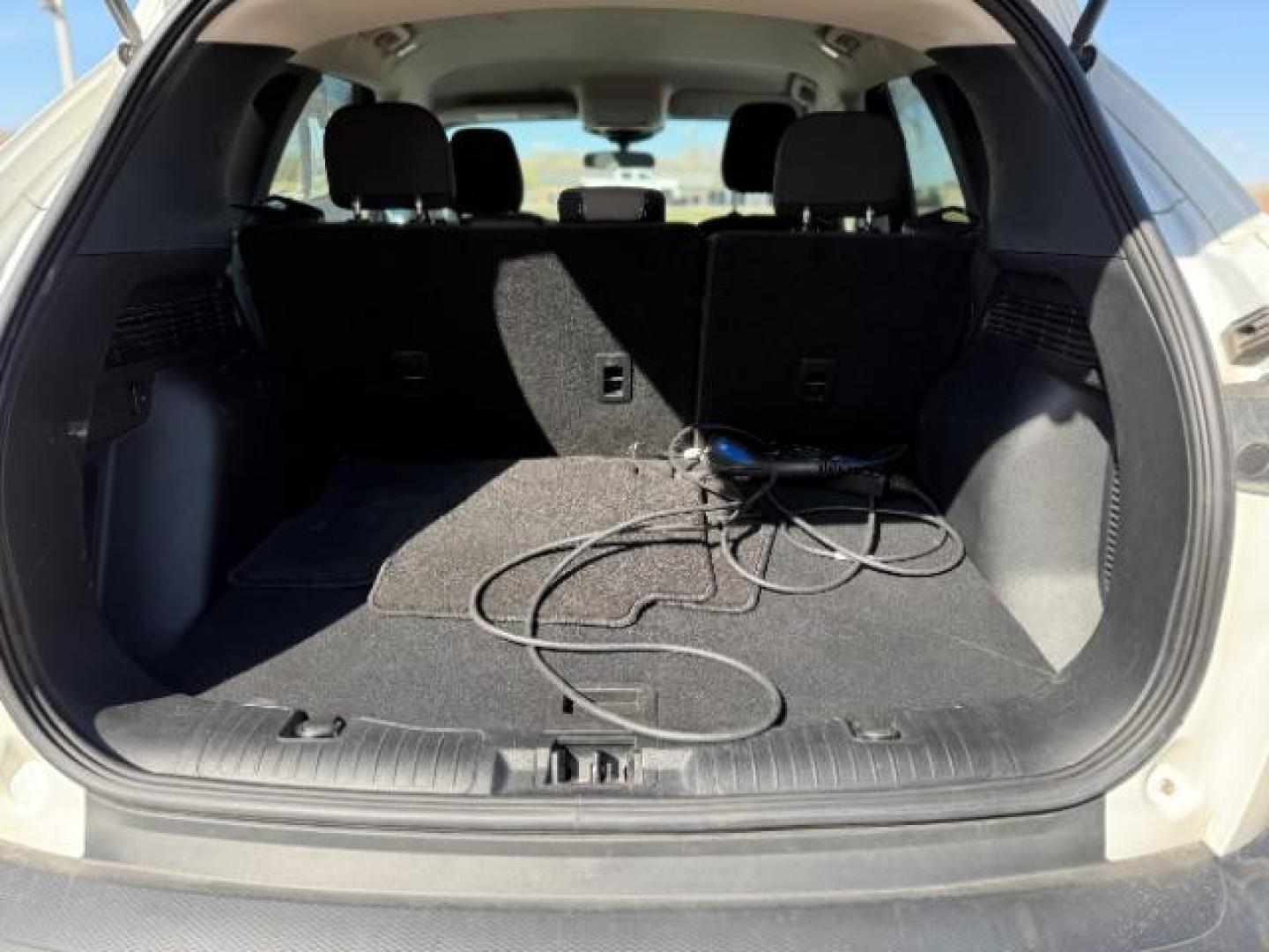 2021 Oxford White Ford Escape SE Plug-In Hybrid (1FMCU0EZ6MU) with an Duratec 2.5L I-4 DOHC engine, located at 745 S Robert St, St. Paul, MN, 55107, (651) 222-2991, 44.923389, -93.081215 - Photo#4