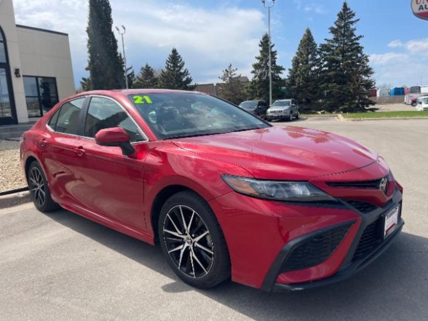 2021 Supersonic Red Toyota Camry SE Nightshade Edition | SE (4T1G11AK5MU) with an 2.5L I-4 port/direct injection engine, located at 745 S Robert St, St. Paul, MN, 55107, (651) 222-2991, 44.923389, -93.081215 - Photo#2