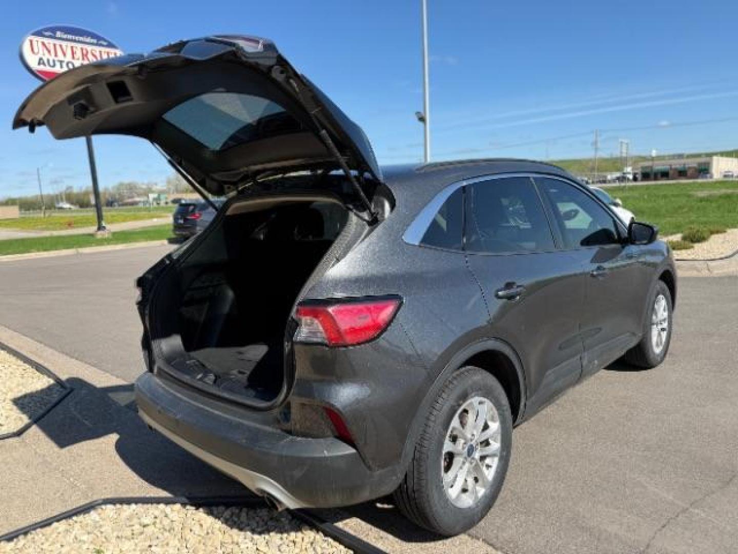 2020 Magnetic Metallic Ford Escape SE (1FMCU9G69LU) with an EcoBoost 1.5L I-3 port/direct injection engine, located at 3301 W Hwy 13, Burnsville, MN, 55337, (952) 460-3200, 44.775333, -93.320808 - Photo#7