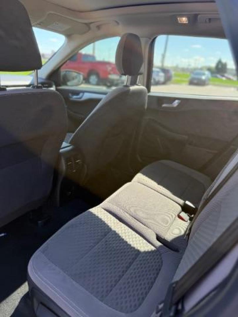 2020 Magnetic Metallic Ford Escape SE (1FMCU9G69LU) with an EcoBoost 1.5L I-3 port/direct injection engine, located at 3301 W Hwy 13, Burnsville, MN, 55337, (952) 460-3200, 44.775333, -93.320808 - Photo#9