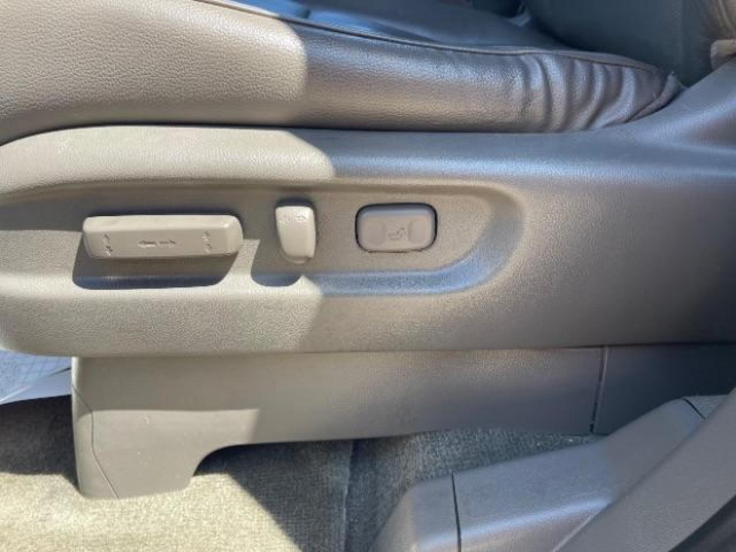 2015 Modern Steel Metallic Honda Odyssey Touring Elite | Touring (5FNRL5H90FB) with an 3.5L V-6 i-VTEC variable valve control engine, located at 745 S Robert St, St. Paul, MN, 55107, (651) 222-2991, 44.923389, -93.081215 - Photo#20