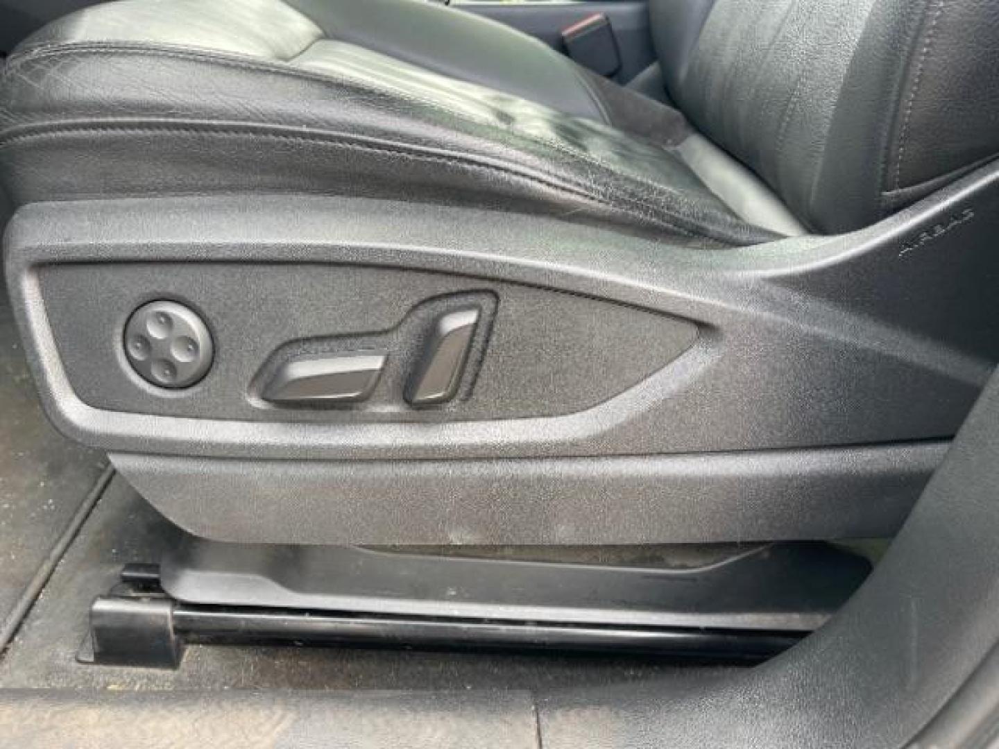2018 Manhattan Gray Metallic Audi Q5 2.0T Premium | 2.0T Tech Premium (WA1BNAFY1J2) with an 2L I-4 gasoline direct injection engine, located at 3301 W Hwy 13, Burnsville, MN, 55337, (952) 460-3200, 44.775333, -93.320808 - Photo#18