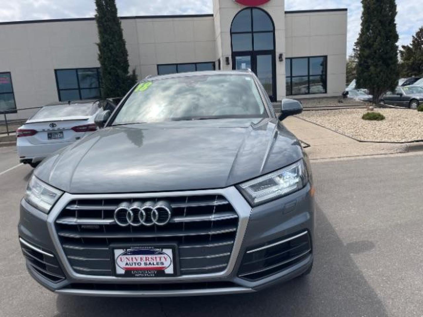 2018 Manhattan Gray Metallic Audi Q5 2.0T Premium | 2.0T Tech Premium (WA1BNAFY1J2) with an 2L I-4 gasoline direct injection engine, located at 3301 W Hwy 13, Burnsville, MN, 55337, (952) 460-3200, 44.775333, -93.320808 - Photo#1