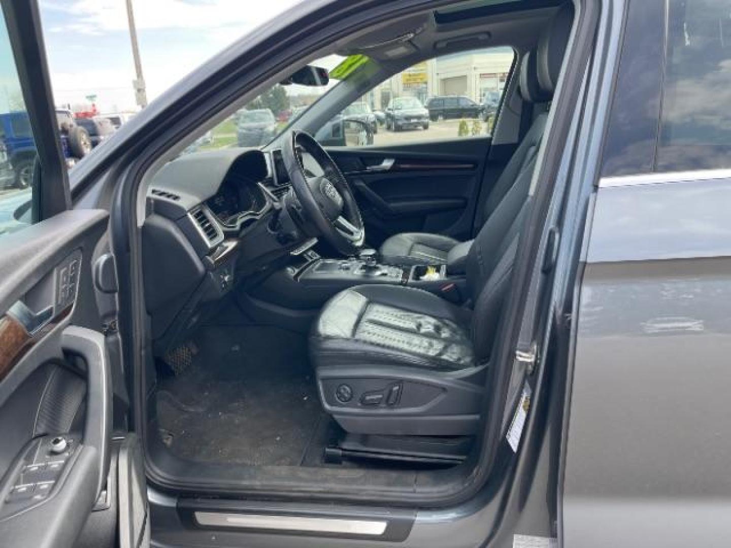 2018 Manhattan Gray Metallic Audi Q5 2.0T Premium | 2.0T Tech Premium (WA1BNAFY1J2) with an 2L I-4 gasoline direct injection engine, located at 3301 W Hwy 13, Burnsville, MN, 55337, (952) 460-3200, 44.775333, -93.320808 - Photo#20
