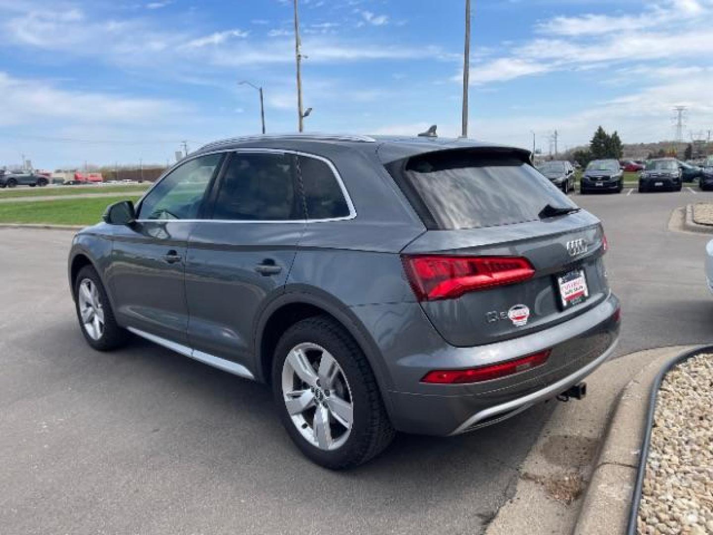 2018 Manhattan Gray Metallic Audi Q5 2.0T Premium | 2.0T Tech Premium (WA1BNAFY1J2) with an 2L I-4 gasoline direct injection engine, located at 3301 W Hwy 13, Burnsville, MN, 55337, (952) 460-3200, 44.775333, -93.320808 - Photo#6