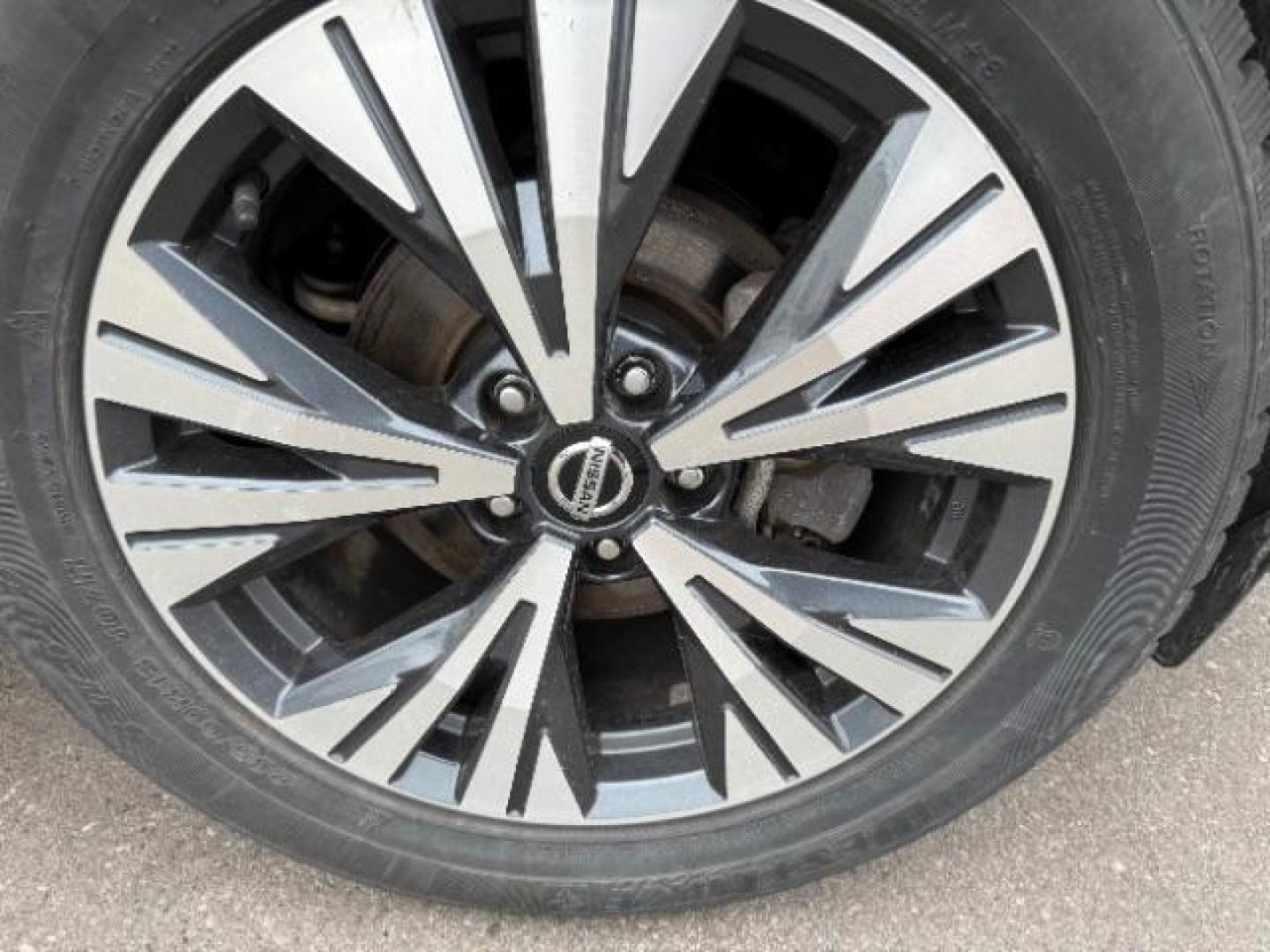 2021 Gun Metallic Nissan Rogue SV Intelligent AWD (5N1AT3BB5MC) with an 2.5L I-4 gasoline direct injection engine, located at 3301 W Hwy 13, Burnsville, MN, 55337, (952) 460-3200, 44.775333, -93.320808 - Photo#8