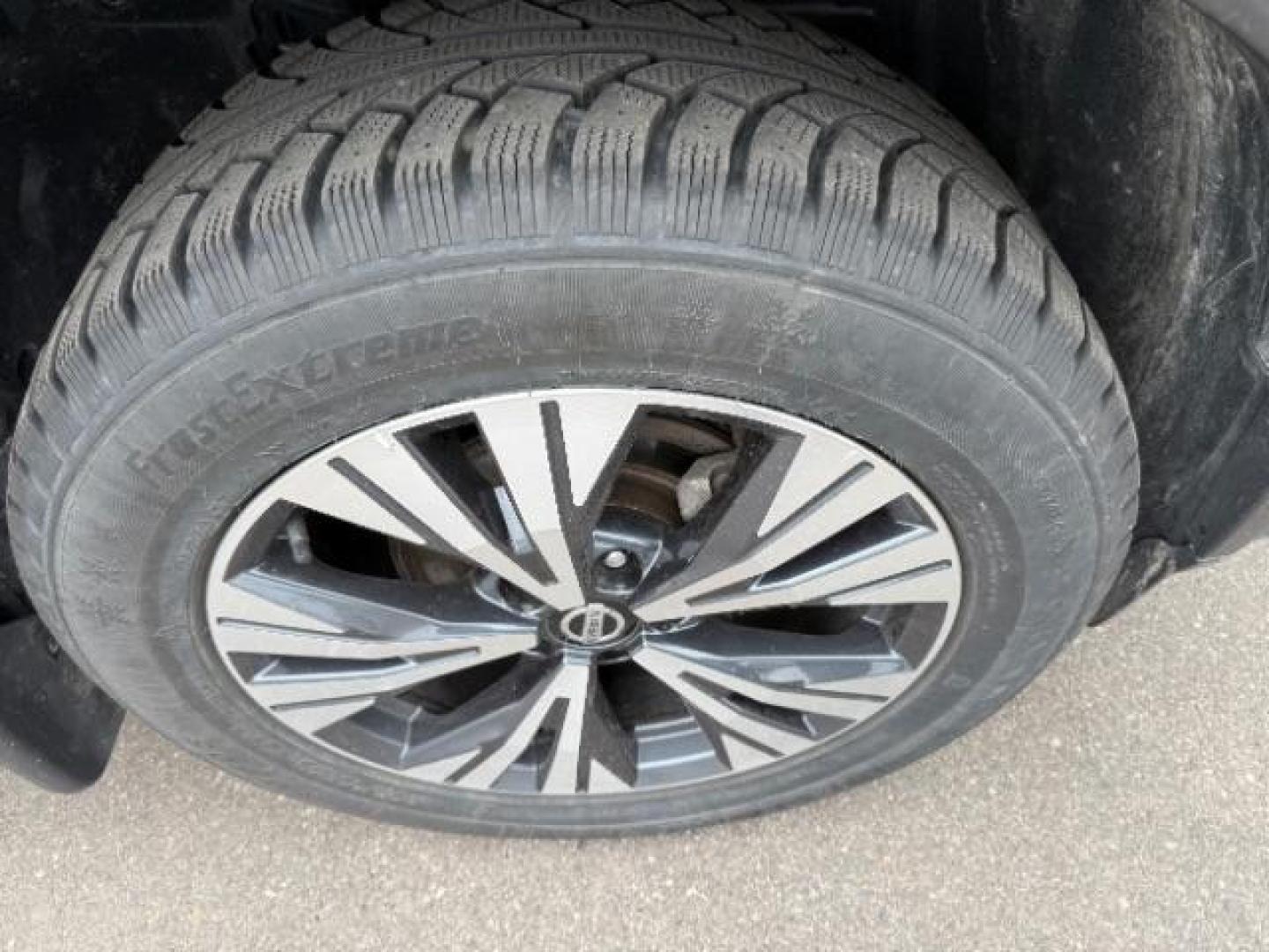2021 Gun Metallic Nissan Rogue SV Intelligent AWD (5N1AT3BB5MC) with an 2.5L I-4 gasoline direct injection engine, located at 3301 W Hwy 13, Burnsville, MN, 55337, (952) 460-3200, 44.775333, -93.320808 - Photo#9