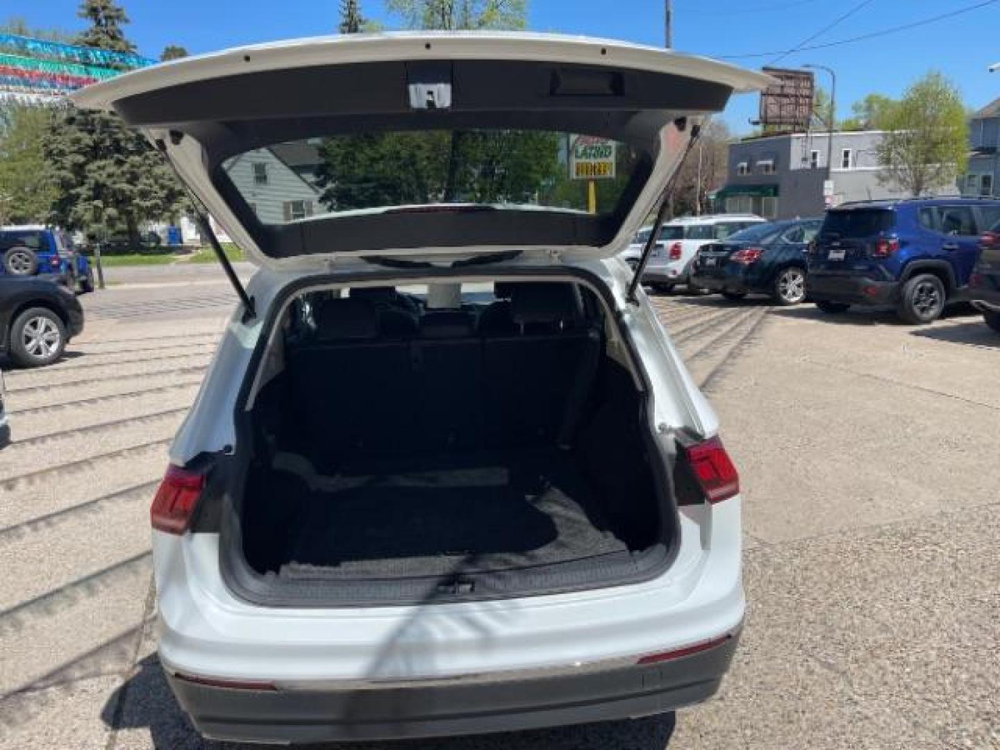 2021 Pure White Volkswagen Tiguan 2.0T SE | 2.0T SE R-Line Black | 2.0T SEL (3VV2B7AX5MM) with an 2L I-4 gasoline direct injection engine, located at 3301 W Hwy 13, Burnsville, MN, 55337, (952) 460-3200, 44.775333, -93.320808 - Photo#10