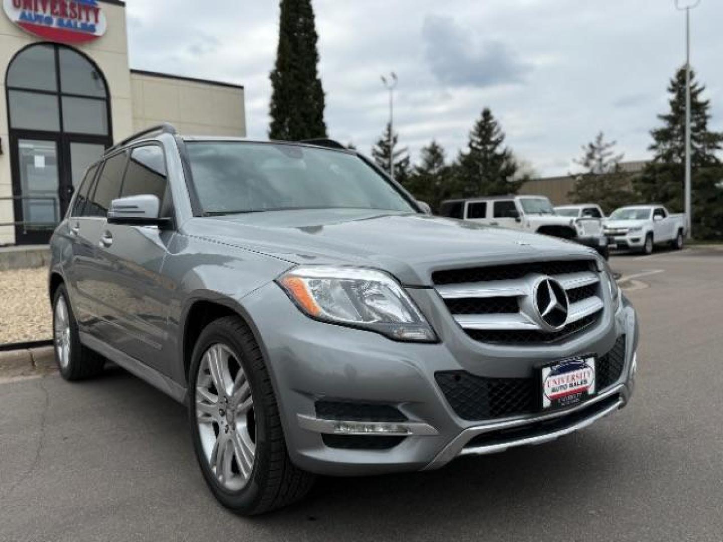 2015 Iridium Silver Metallic Mercedes-Benz GLK 350 4MATIC (WDCGG8JB4FG) with an 3.5L V-6 gasoline direct injection engine, located at 745 S Robert St, St. Paul, MN, 55107, (651) 222-2991, 44.923389, -93.081215 - Photo#14