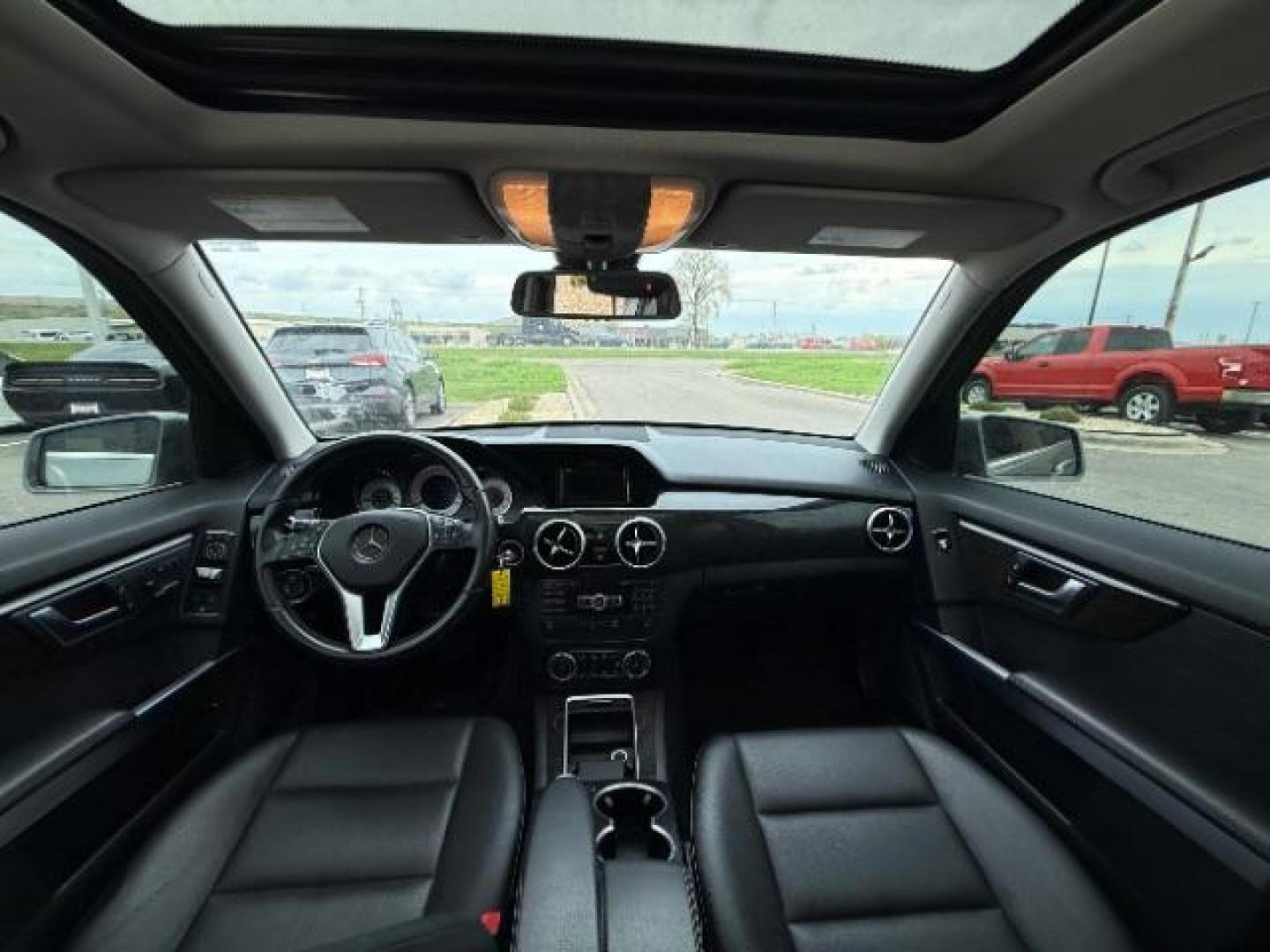 2015 Iridium Silver Metallic Mercedes-Benz GLK 350 4MATIC (WDCGG8JB4FG) with an 3.5L V-6 gasoline direct injection engine, located at 745 S Robert St, St. Paul, MN, 55107, (651) 222-2991, 44.923389, -93.081215 - Photo#17