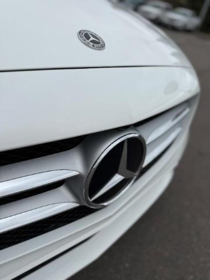 2019 White Mercedes-Benz C 300 . (55SWF8DB5KU) , located at 3301 W Hwy 13, Burnsville, MN, 55337, (952) 460-3200, 44.775333, -93.320808 - Photo#8