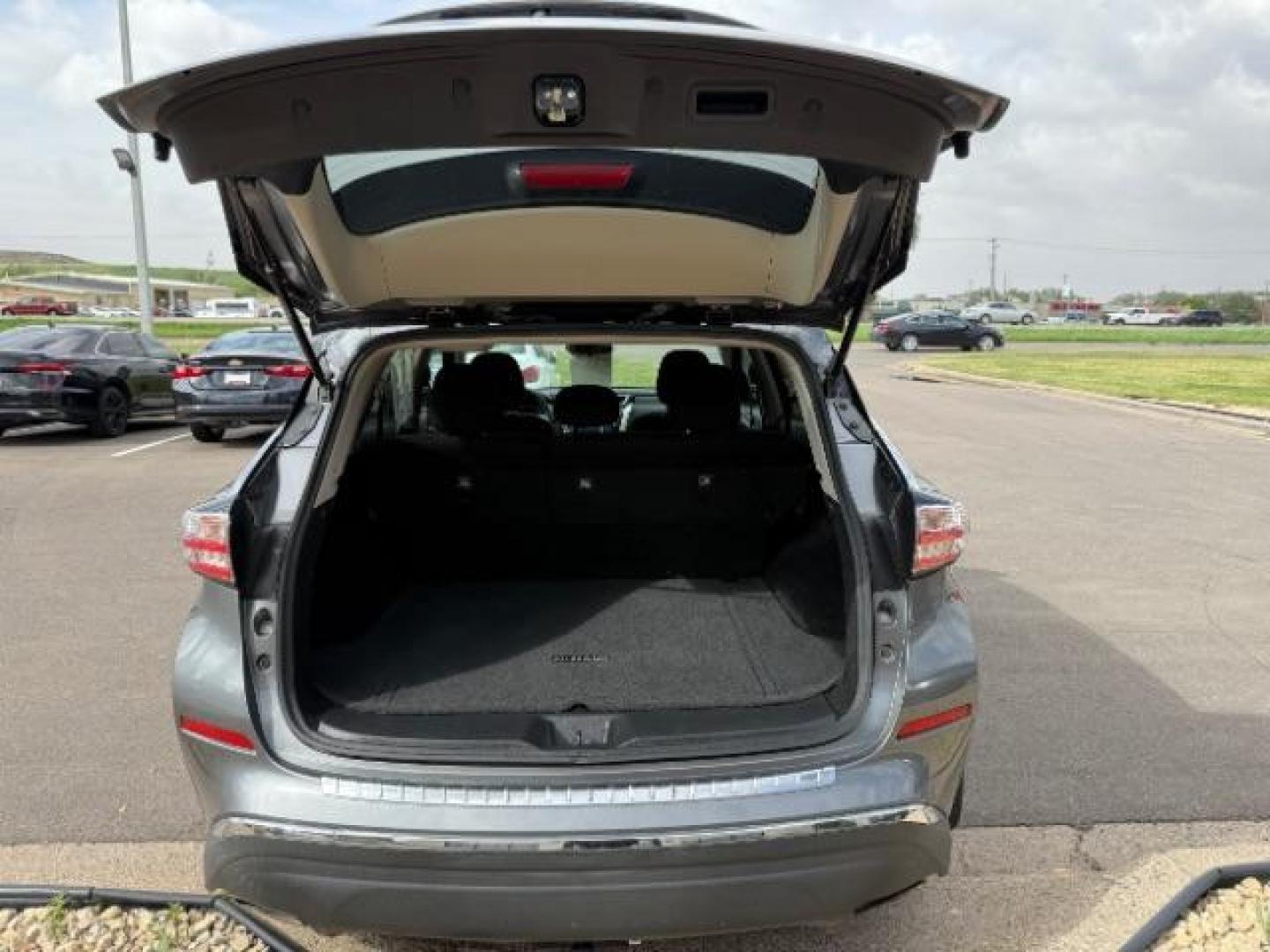 2018 Gun Metallic Nissan Murano S (5N1AZ2MG5JN) with an 3.5L V-6 DOHC engine, located at 3301 W Hwy 13, Burnsville, MN, 55337, (952) 460-3200, 44.775333, -93.320808 - Photo#2