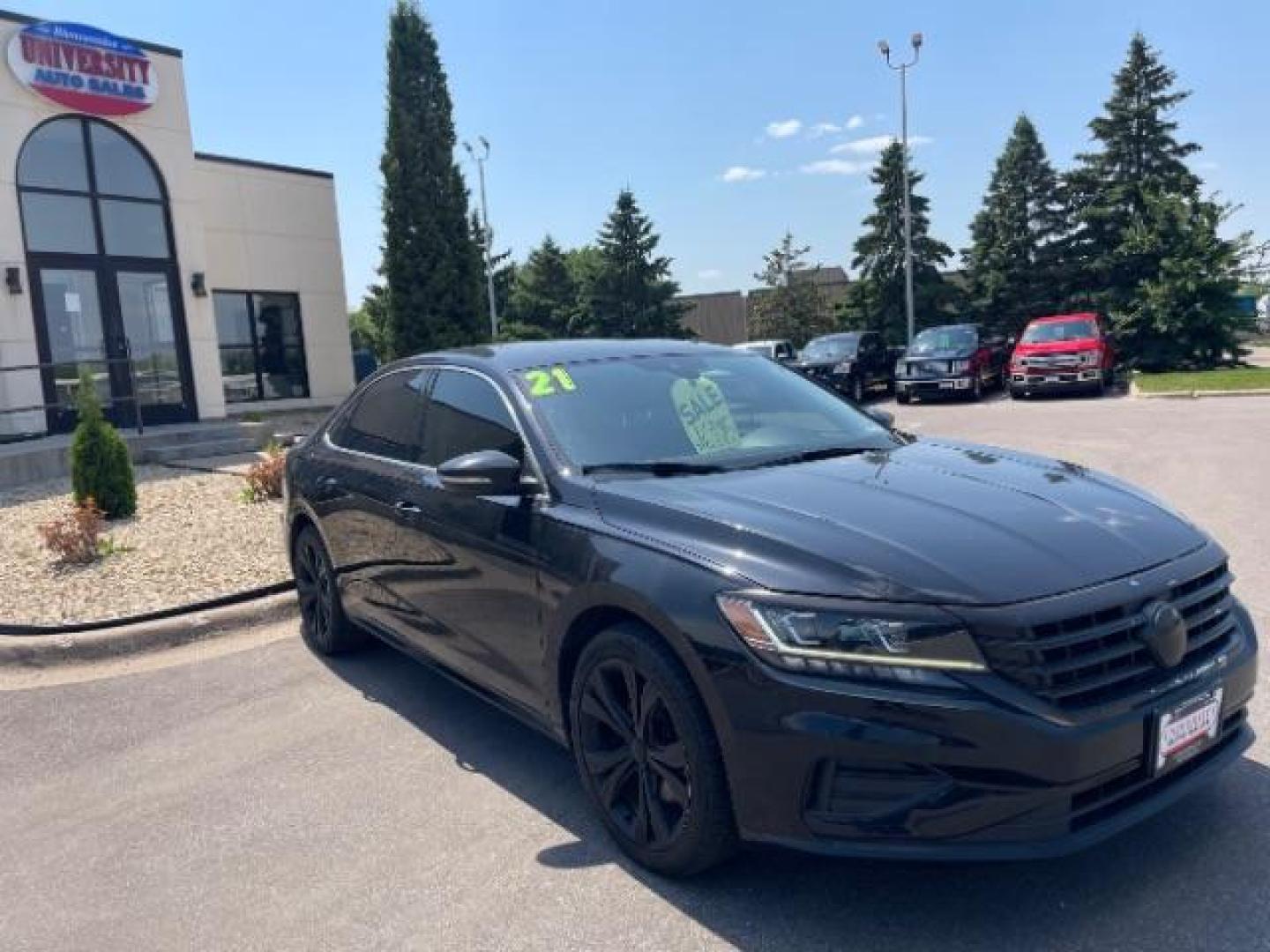 2021 Deep Black Pearl Volkswagen Passat 2.0T SE (1VWSA7A33MC) with an 2L I-4 gasoline direct injection engine, located at 3301 W Hwy 13, Burnsville, MN, 55337, (952) 460-3200, 44.775333, -93.320808 - Photo#2