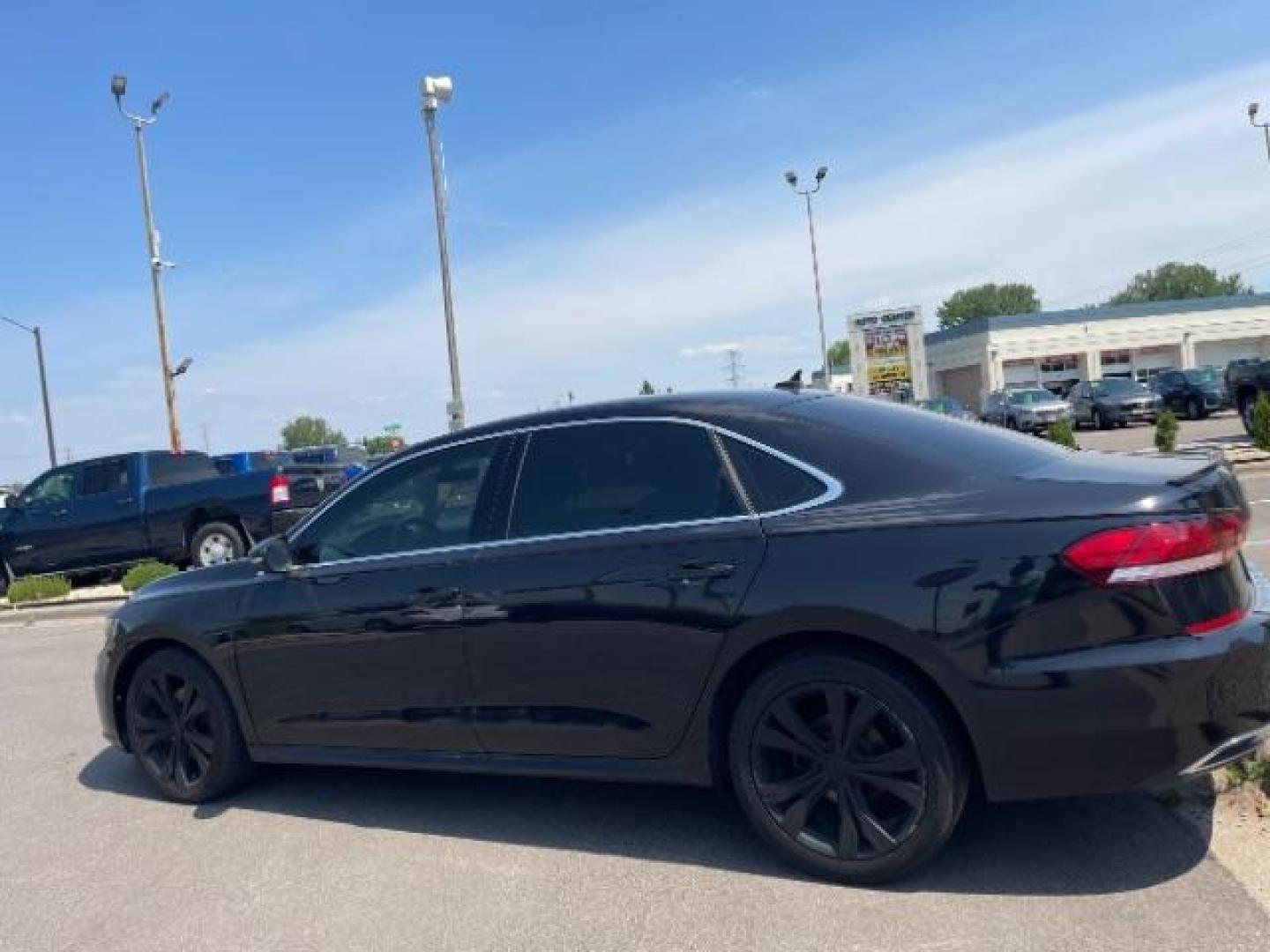 2021 Deep Black Pearl Volkswagen Passat 2.0T SE (1VWSA7A33MC) with an 2L I-4 gasoline direct injection engine, located at 3301 W Hwy 13, Burnsville, MN, 55337, (952) 460-3200, 44.775333, -93.320808 - Photo#7