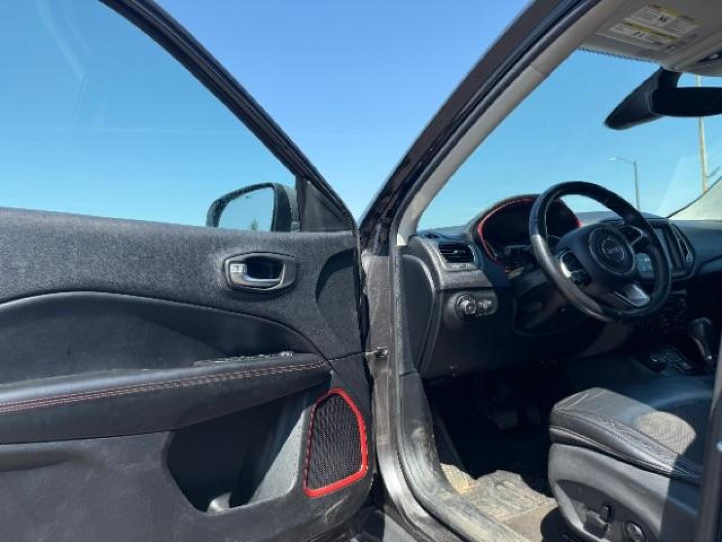 2018 Granite Crystal Metallic Clearcoat Jeep Compass Trailhawk 4x4 (3C4NJDDB9JT) with an 2.4L I-4 variable valve control engine, located at 745 S Robert St, St. Paul, MN, 55107, (651) 222-2991, 44.923389, -93.081215 - Photo#8