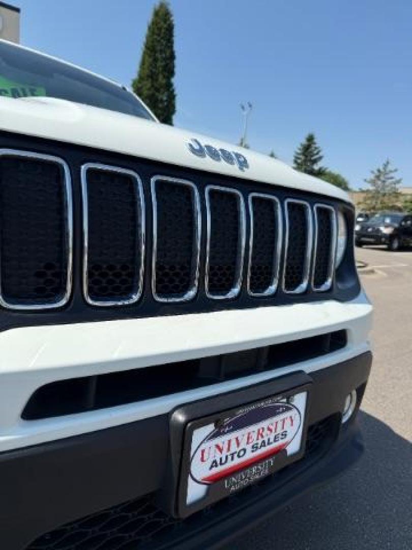 2019 Alpine White Clearcoat Jeep Renegade Latitude 4x4 (ZACNJBBB3KP) , located at 745 S Robert St, St. Paul, MN, 55107, (651) 222-2991, 44.923389, -93.081215 - Photo#6