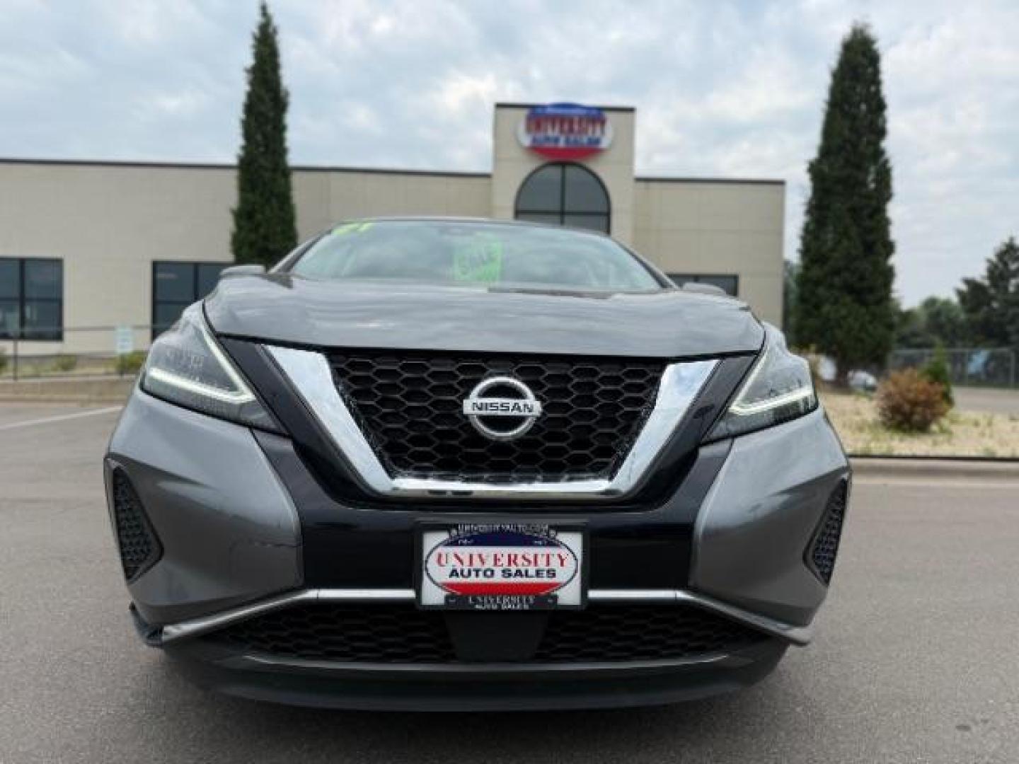 2021 Brilliant Silver Metallic Nissan Murano S Intelligent AWD (5N1AZ2AS6MC) with an 3.5L V-6 DOHC engine, located at 3301 W Hwy 13, Burnsville, MN, 55337, (952) 460-3200, 44.775333, -93.320808 - Photo#1