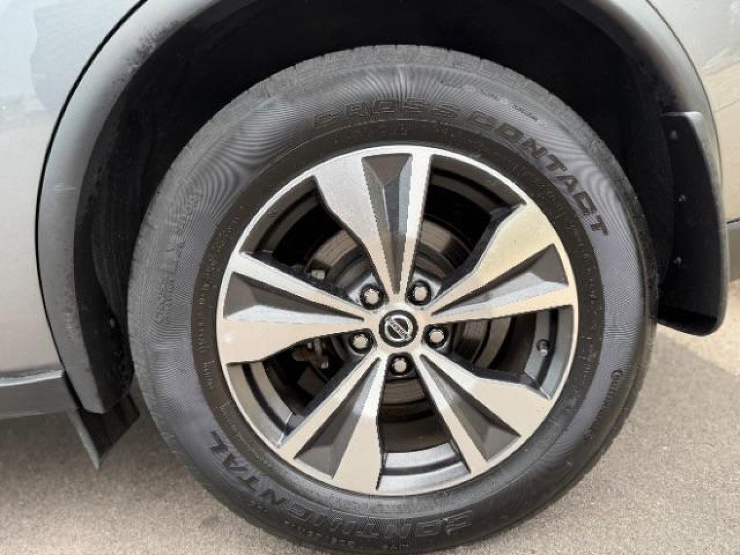 2021 Brilliant Silver Metallic Nissan Murano S Intelligent AWD (5N1AZ2AS6MC) with an 3.5L V-6 DOHC engine, located at 3301 W Hwy 13, Burnsville, MN, 55337, (952) 460-3200, 44.775333, -93.320808 - Photo#23