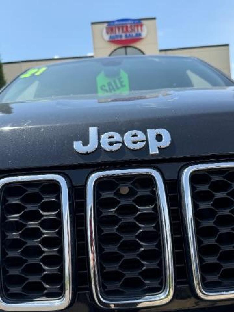 2021 Diamond Black Crystal Pearlcoat Jeep Grand Cherokee Limited 4x4 (1C4RJFBG7MC) , located at 3301 W Hwy 13, Burnsville, MN, 55337, (952) 460-3200, 44.775333, -93.320808 - Photo#13