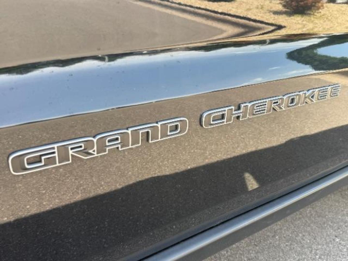 2021 Diamond Black Crystal Pearlcoat Jeep Grand Cherokee Limited 4x4 (1C4RJFBG7MC) , located at 3301 W Hwy 13, Burnsville, MN, 55337, (952) 460-3200, 44.775333, -93.320808 - Photo#14